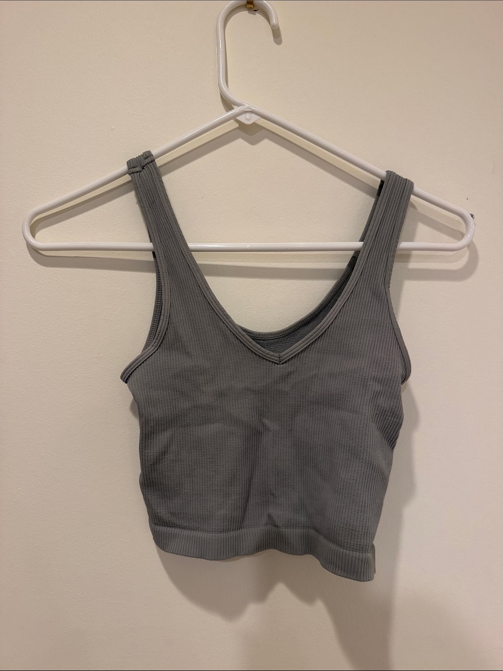 Tilly's Ribbed V-Neck Crop Tank - Charcoal Gray